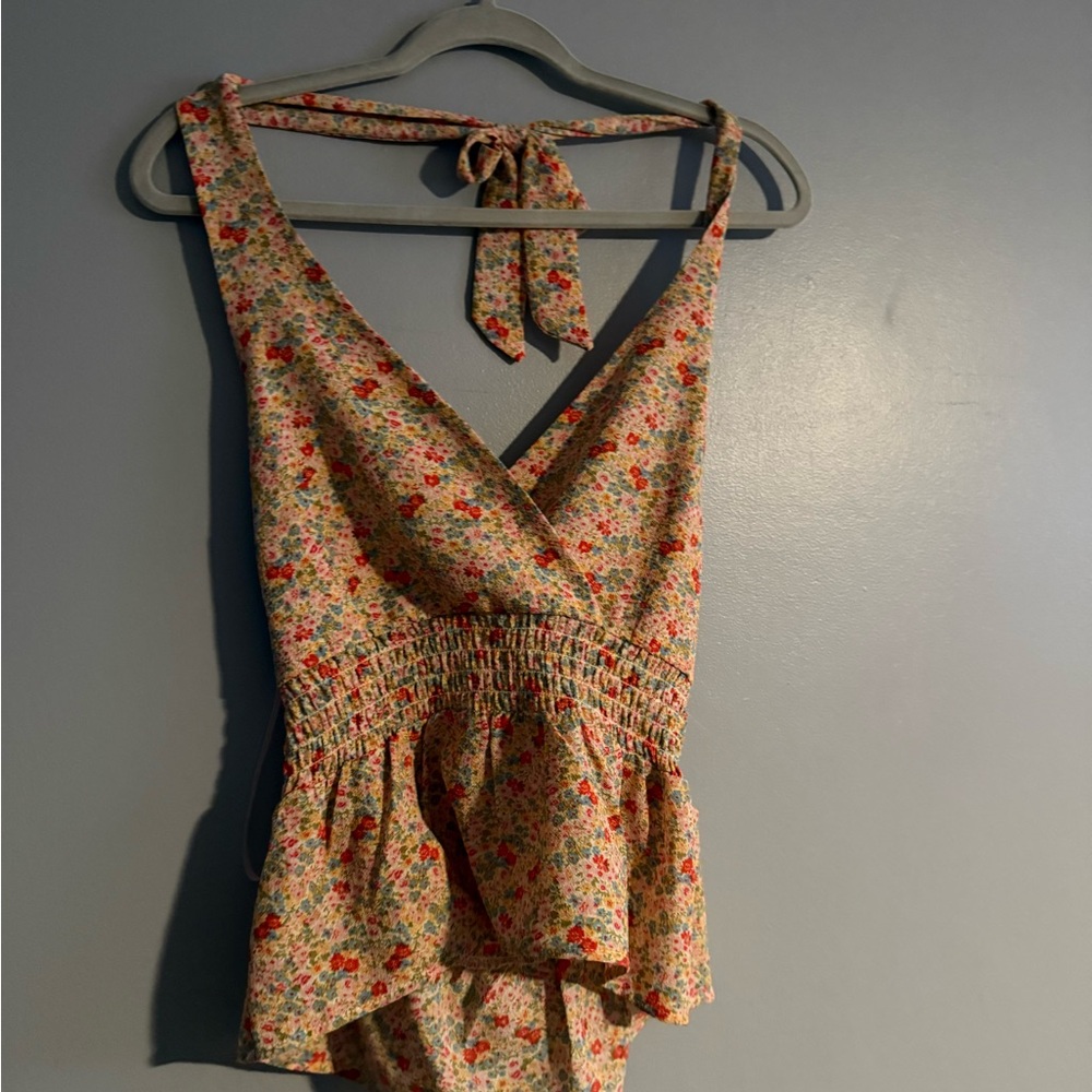 Floral halter neck Top
